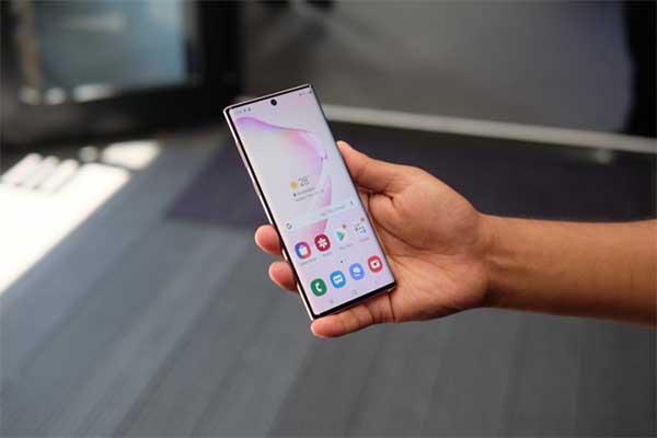 Galaxy Note 10+ sở hữu màn hình chiếm tới 91% diện tích mặt trước